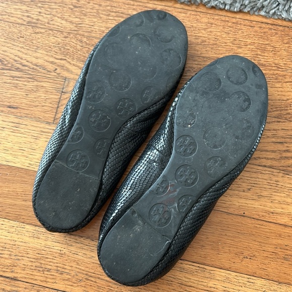 Tory Burch Black Reva Flats - Picture 5 of 9